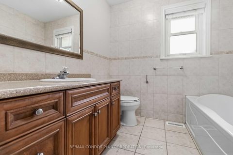 Photo 26 at 122 Wyndale Drive, Maple Leaf, Toronto