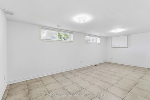 Photo 29 at 122 Wyndale Drive, Maple Leaf, Toronto