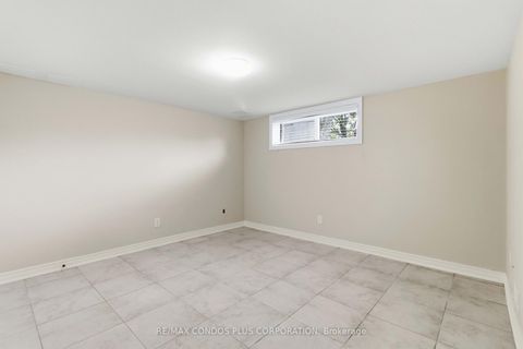 Photo 30 at 122 Wyndale Drive, Maple Leaf, Toronto