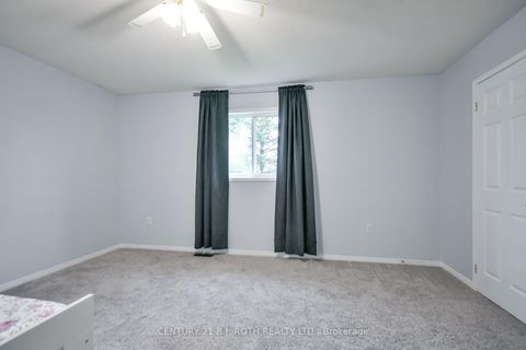 Photo 18 at 17 CROMPTON Drive, Little Lake, Barrie