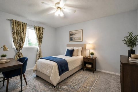 Photo 19 at 17 CROMPTON Drive, Little Lake, Barrie