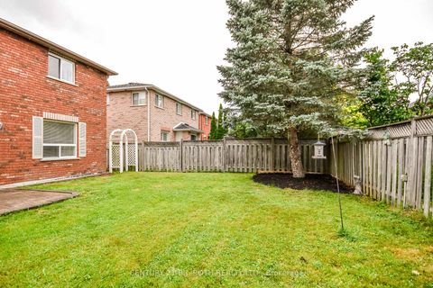 Photo 37 at 17 CROMPTON Drive, Little Lake, Barrie