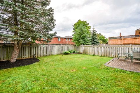 Photo 38 at 17 CROMPTON Drive, Little Lake, Barrie
