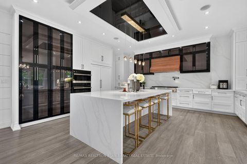 Photo 14 at 130 Pemberton Avenue, Newtonbrook East, Toronto