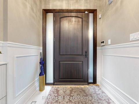 Photo 4 at 36 Calista Street, Vellore Village, Vaughan