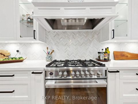 Photo 10 at 36 Calista Street, Vellore Village, Vaughan