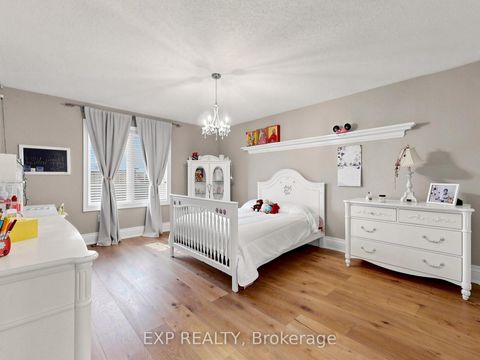Photo 23 at 36 Calista Street, Vellore Village, Vaughan