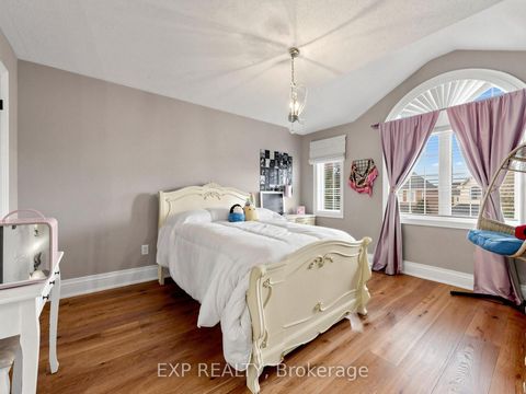 Photo 29 at 36 Calista Street, Vellore Village, Vaughan