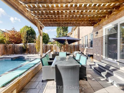 Photo 36 at 36 Calista Street, Vellore Village, Vaughan