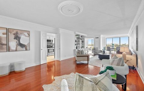 Photo 3 at 1704 - 1 Concorde Place, Don Mills, Toronto