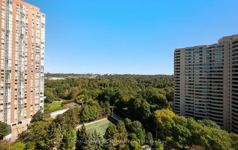 Photo 9 at 1704 - 1 Concorde Place, Don Mills, Toronto