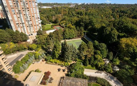 Photo 10 at 1704 - 1 Concorde Place, Don Mills, Toronto