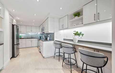 Photo 15 at 1704 - 1 Concorde Place, Don Mills, Toronto
