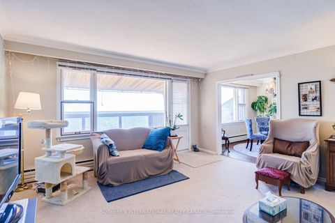 Photo 6 at 407 Lake Promenade, Long Branch, Toronto