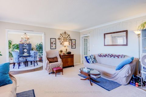Photo 7 at 407 Lake Promenade, Long Branch, Toronto