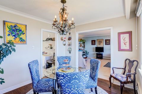 Photo 9 at 407 Lake Promenade, Long Branch, Toronto