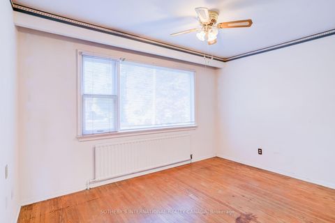 Photo 32 at 407 Lake Promenade, Long Branch, Toronto