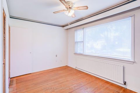 Photo 33 at 407 Lake Promenade, Long Branch, Toronto