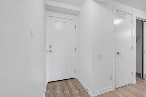 Photo 7 at 711 - 50 Charles Street E, Yonge Corridor, Toronto
