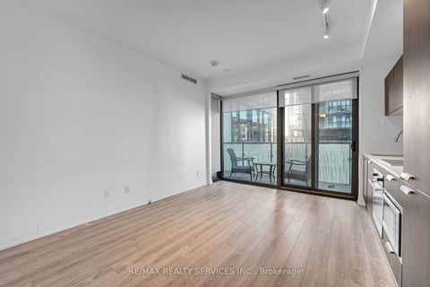 Photo 8 at 711 - 50 Charles Street E, Yonge Corridor, Toronto