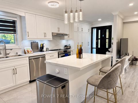 Photo 5 at 3 Brantwood Drive, Woburn, Toronto