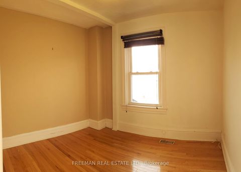 Photo 10 at 203 Fairview Avenue, Junction Area, Toronto