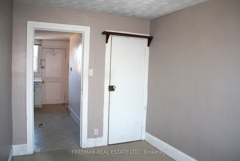 Photo 14 at 203 Fairview Avenue, Junction Area, Toronto