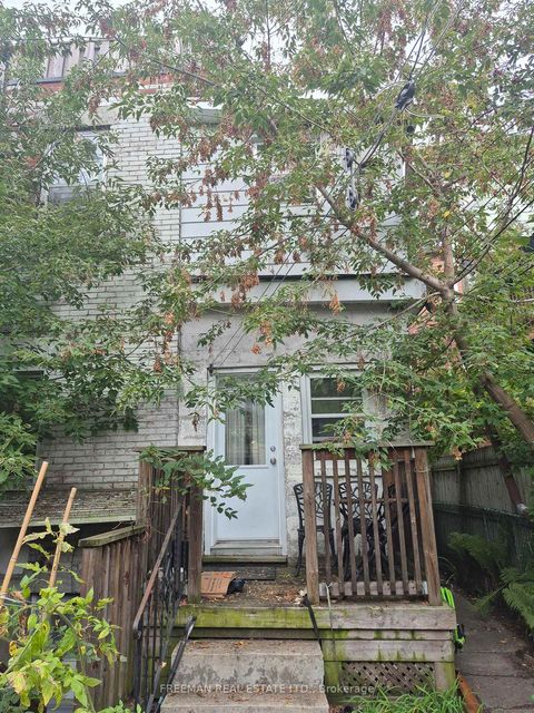 Photo 23 at 203 Fairview Avenue, Junction Area, Toronto