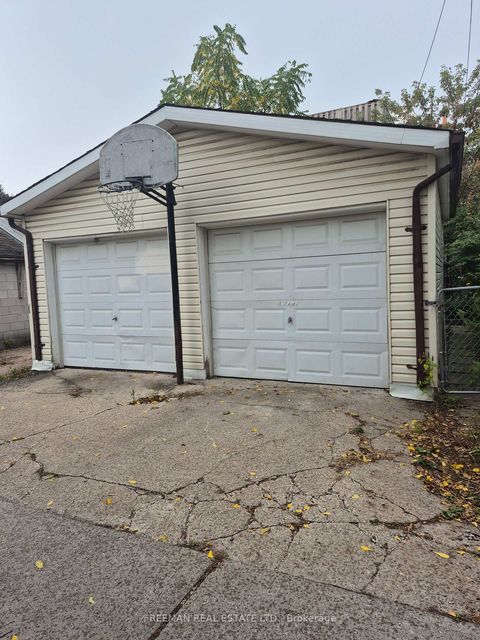 Photo 27 at 203 Fairview Avenue, Junction Area, Toronto