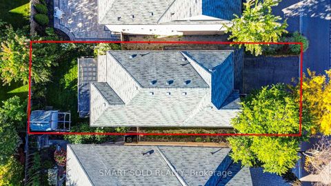 Photo 4 at 14 Giordano Way, Patterson, Vaughan