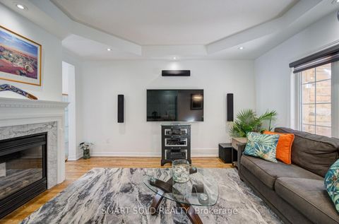 Photo 20 at 14 Giordano Way, Patterson, Vaughan