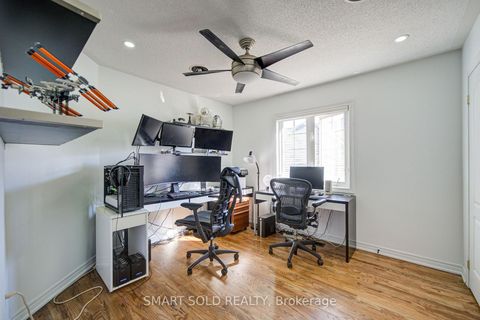 Photo 33 at 14 Giordano Way, Patterson, Vaughan