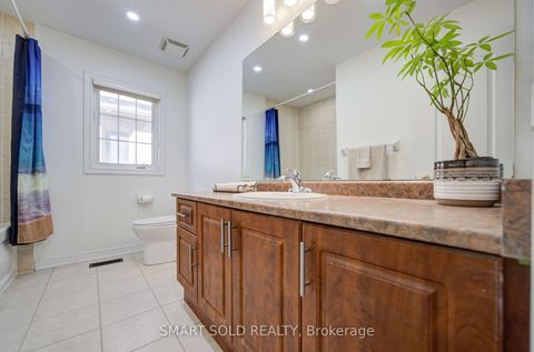 Photo 35 at 14 Giordano Way, Patterson, Vaughan
