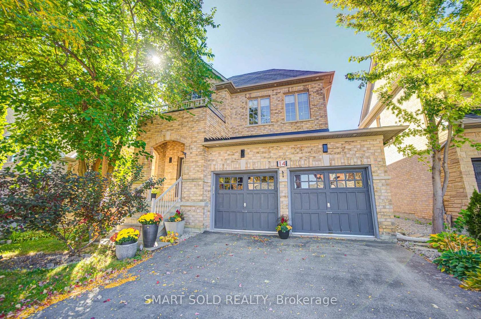 14 Giordano Way, Patterson, Vaughan photo number 2