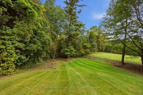 Photo 10 at 8 Country Club Drive, Humber Valley, Toronto