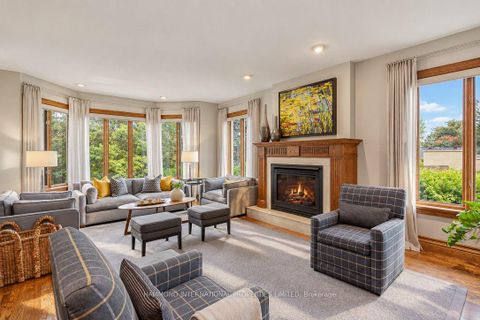 Photo 12 at 8 Country Club Drive, Humber Valley, Toronto