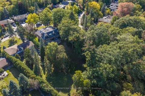 Photo 28 at 8 Country Club Drive, Humber Valley, Toronto