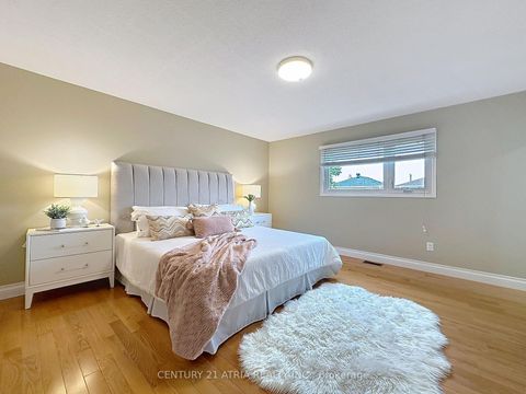 Photo 7 at 58 Danjohn Crescent, Agincourt North, Toronto