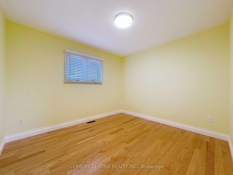 Photo 12 at 58 Danjohn Crescent, Agincourt North, Toronto