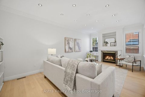 Photo 7 at 14 Daiseyfield Crescent, Vellore Village, Vaughan