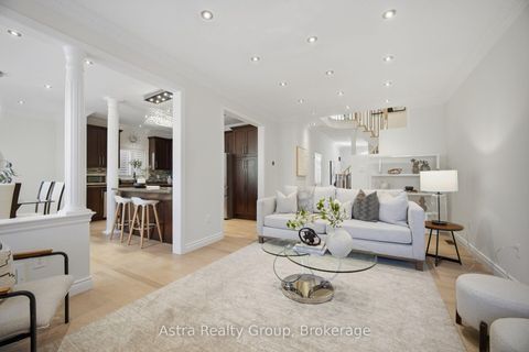 Photo 9 at 14 Daiseyfield Crescent, Vellore Village, Vaughan