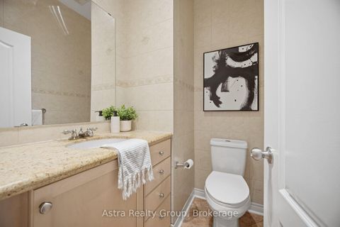 Photo 17 at 14 Daiseyfield Crescent, Vellore Village, Vaughan