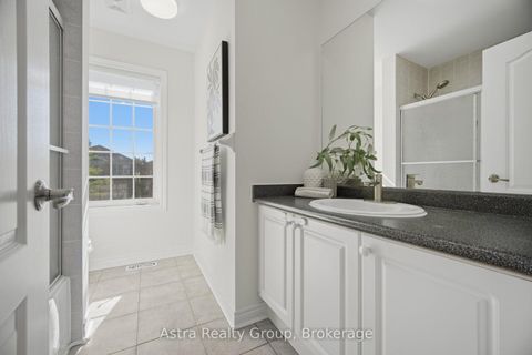 Photo 27 at 14 Daiseyfield Crescent, Vellore Village, Vaughan