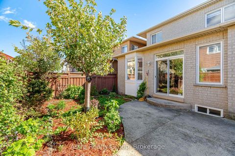 Photo 45 at 14 Daiseyfield Crescent, Vellore Village, Vaughan