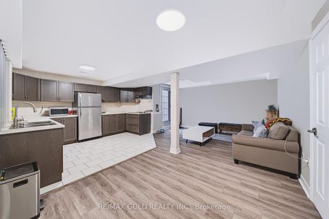 Photo 34 at 43 Golden Meadow Road, Bayshore, Barrie