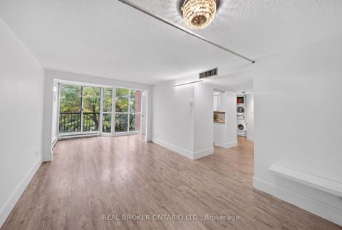 Photo 3 at 312 - 5795 Yonge Street, Newtonbrook East, Toronto