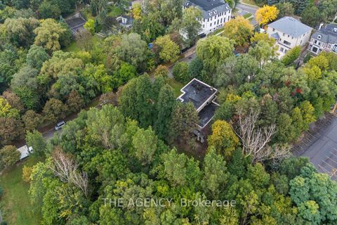 Photo 5 at 48 Silvergrove Road, Windfields, Toronto