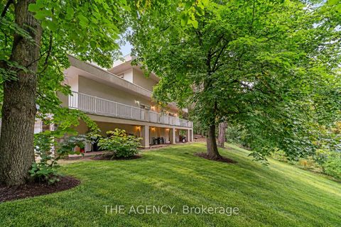 Photo 18 at 48 Silvergrove Road, Windfields, Toronto