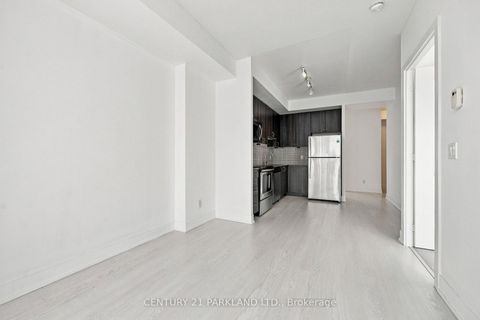 Photo 7 at 707 - 68 Merton Street, Mount Pleasant West, Toronto