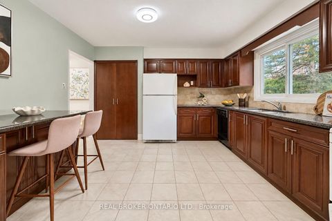 Photo 10 at 89 Bushmills Square, Agincourt North, Toronto